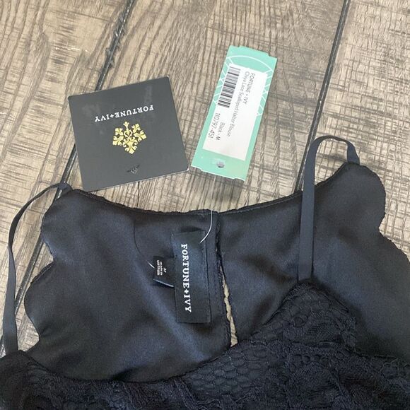 Fortune & Ivy lace top - Picture 5 of 6